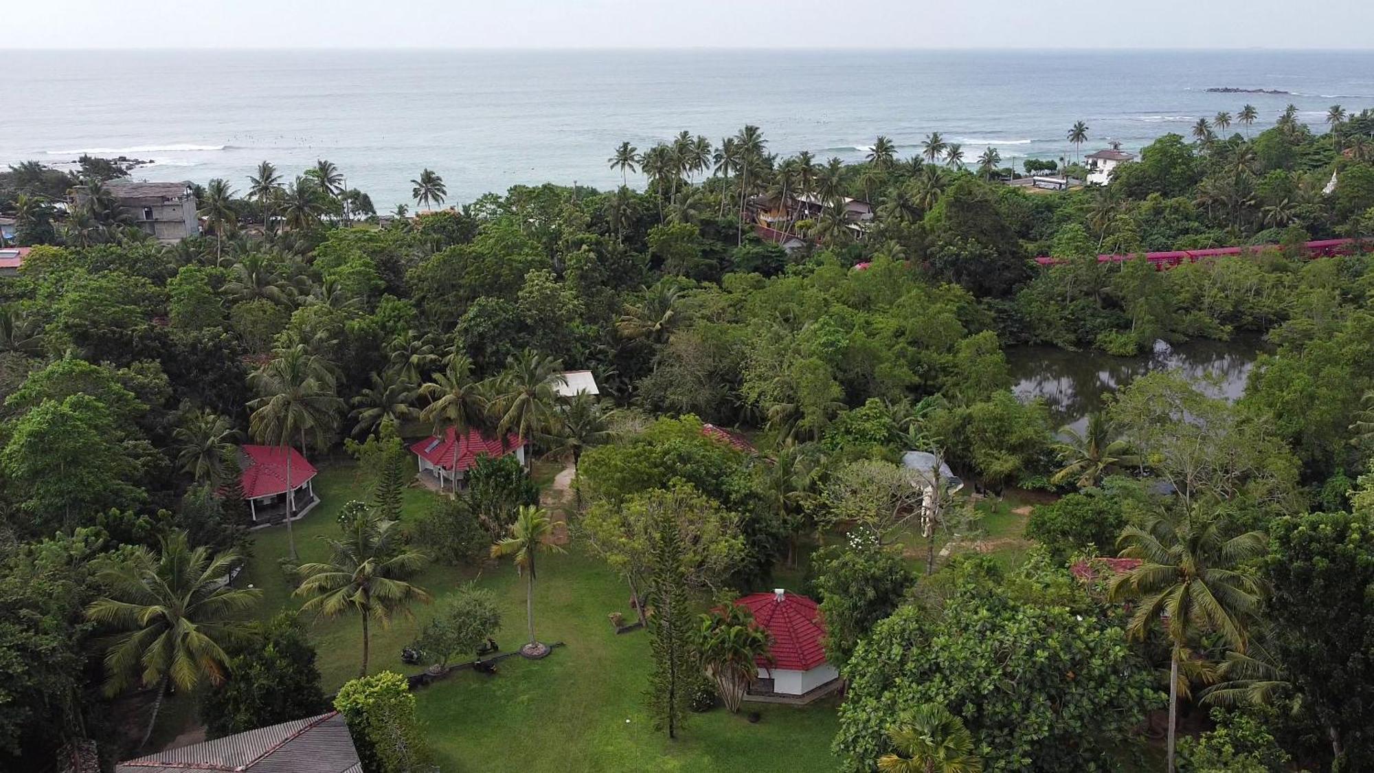 Subodinee Bungalow Уелигама Екстериор снимка